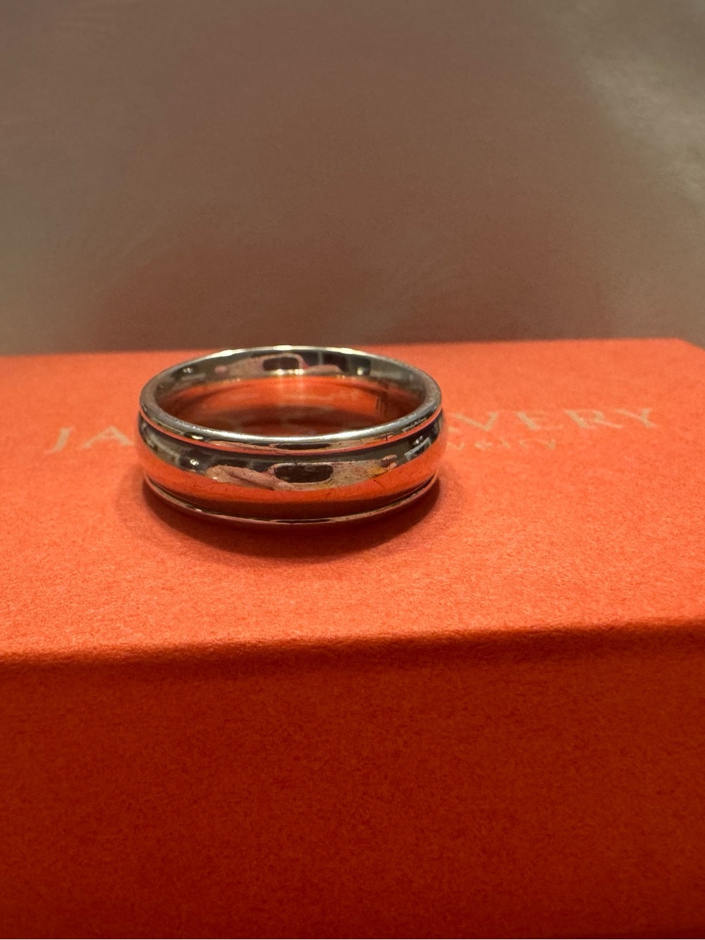 James Avery Eternal Wedding Band Size 8
